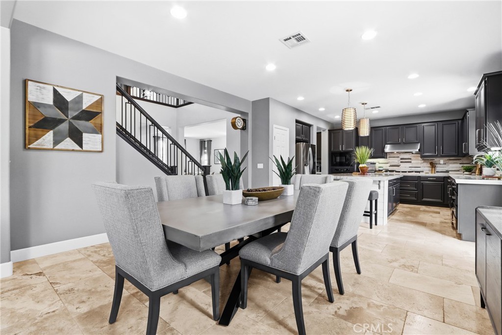 44591 Ristow Court Temecula, CA 92592 - Photo 16 of 66 Eat-In Kitchen