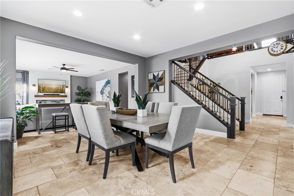 44591 Ristow Court Temecula, CA 92592 - Photo 17 of 66 Eat-In Kitchen