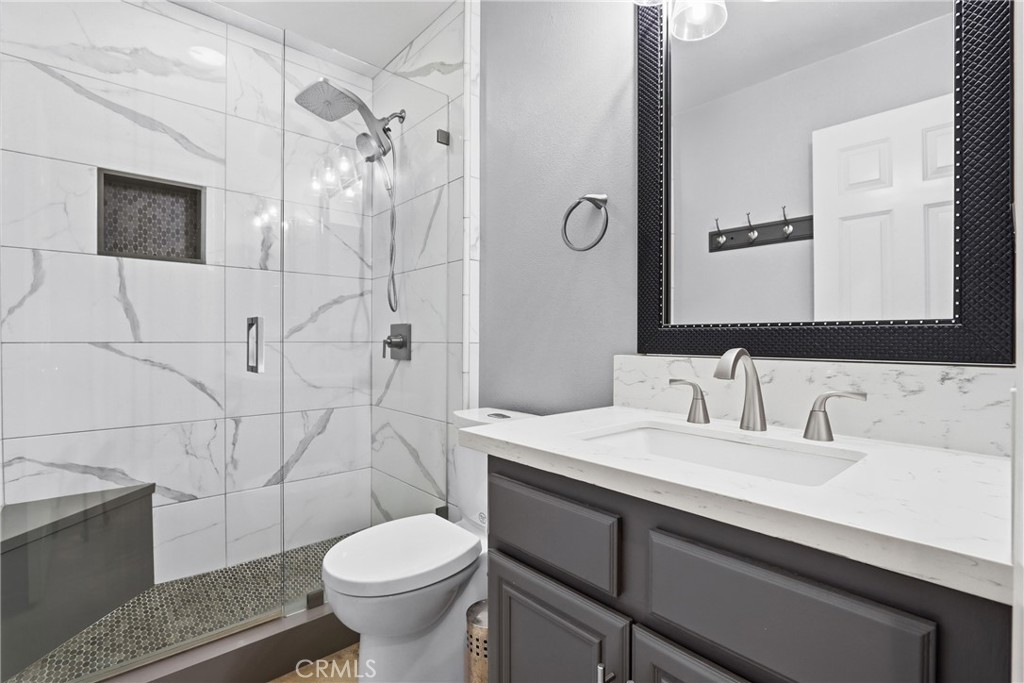 44591 Ristow Court Temecula, CA 92592 - Photo 23 of 66 Downstairs Bathroom