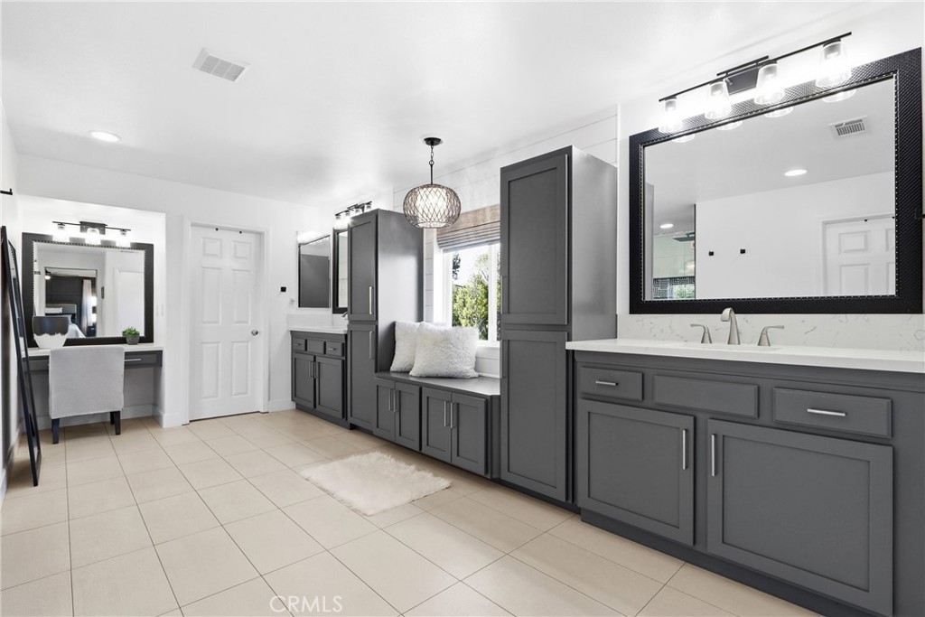 44591 Ristow Court Temecula, CA 92592 - Photo 34 of 66 Primary Suite