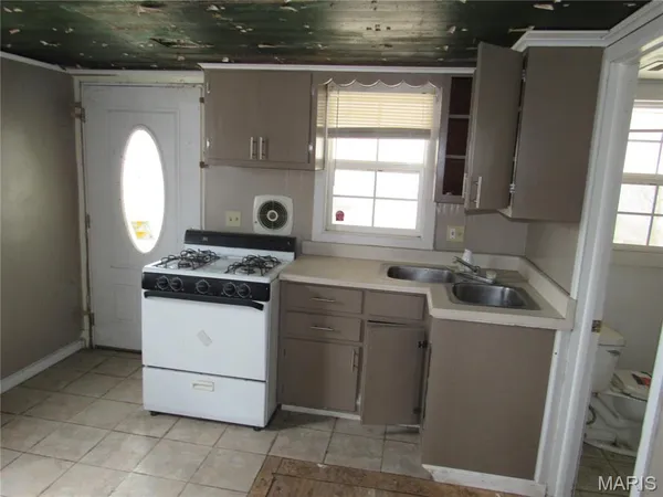 $54,700 | 104 East South Street, Mascoutah, IL 62258