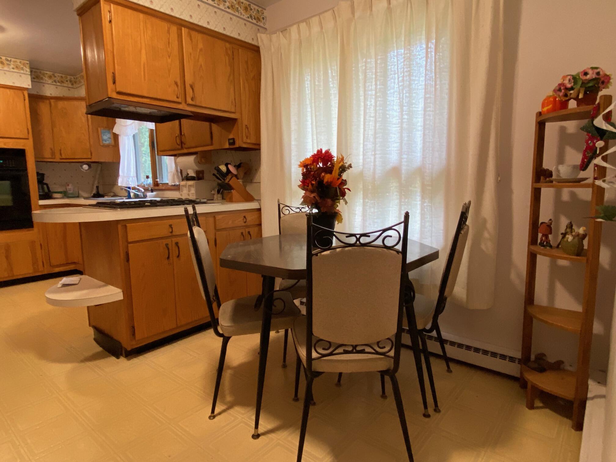 1823 Red Apple Road Manistee, MI 49660 - Photo 6 of 20 IMG_4644