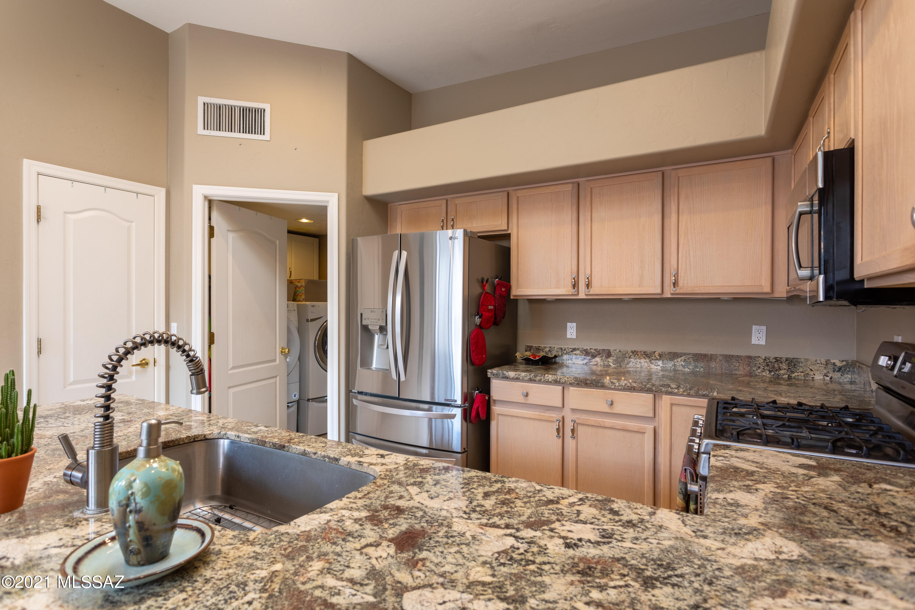 11216 North Sawtooth Road Oro Valley, AZ 85737 - Photo 9 of 28 Gallery Image 9