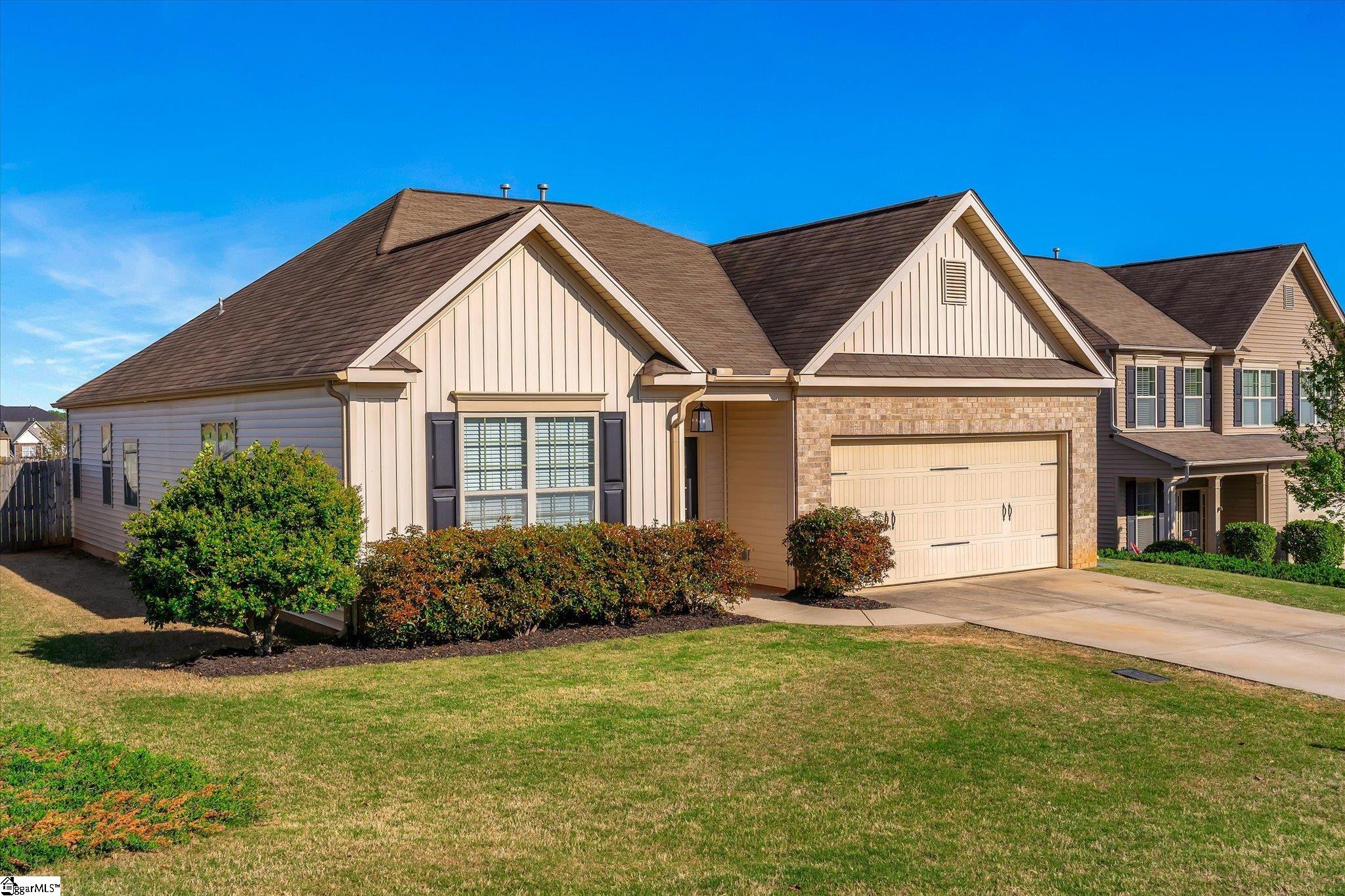7 Harwick Court Easley, SC 29642 - Photo 1 of 27 Gallery Image 1