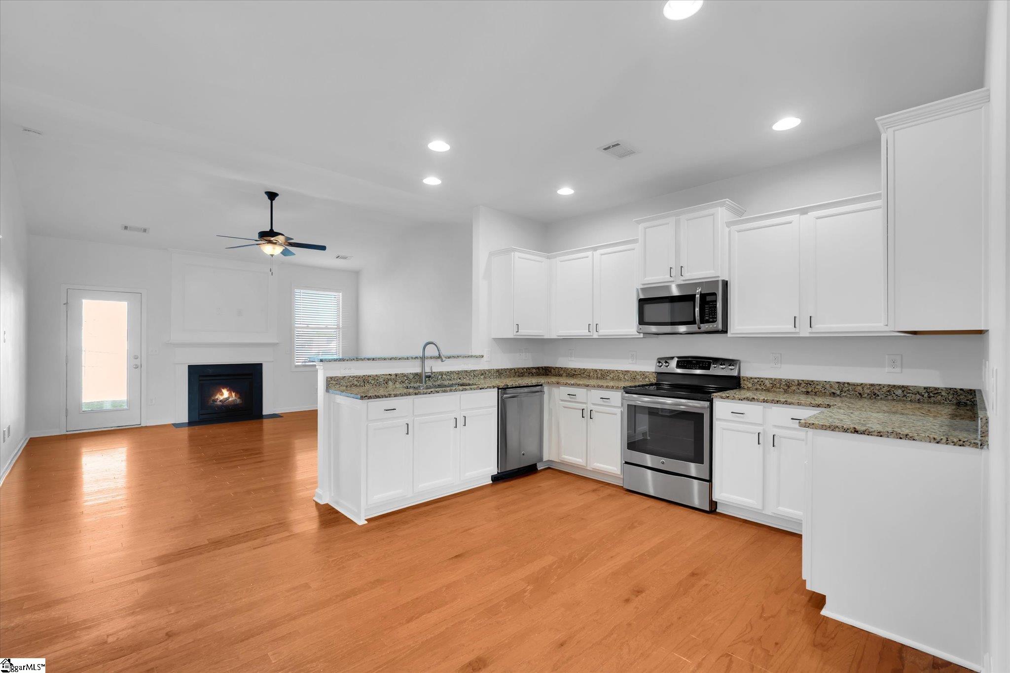 7 Harwick Court Easley, SC 29642 - Photo 7 of 27 Gallery Image 7
