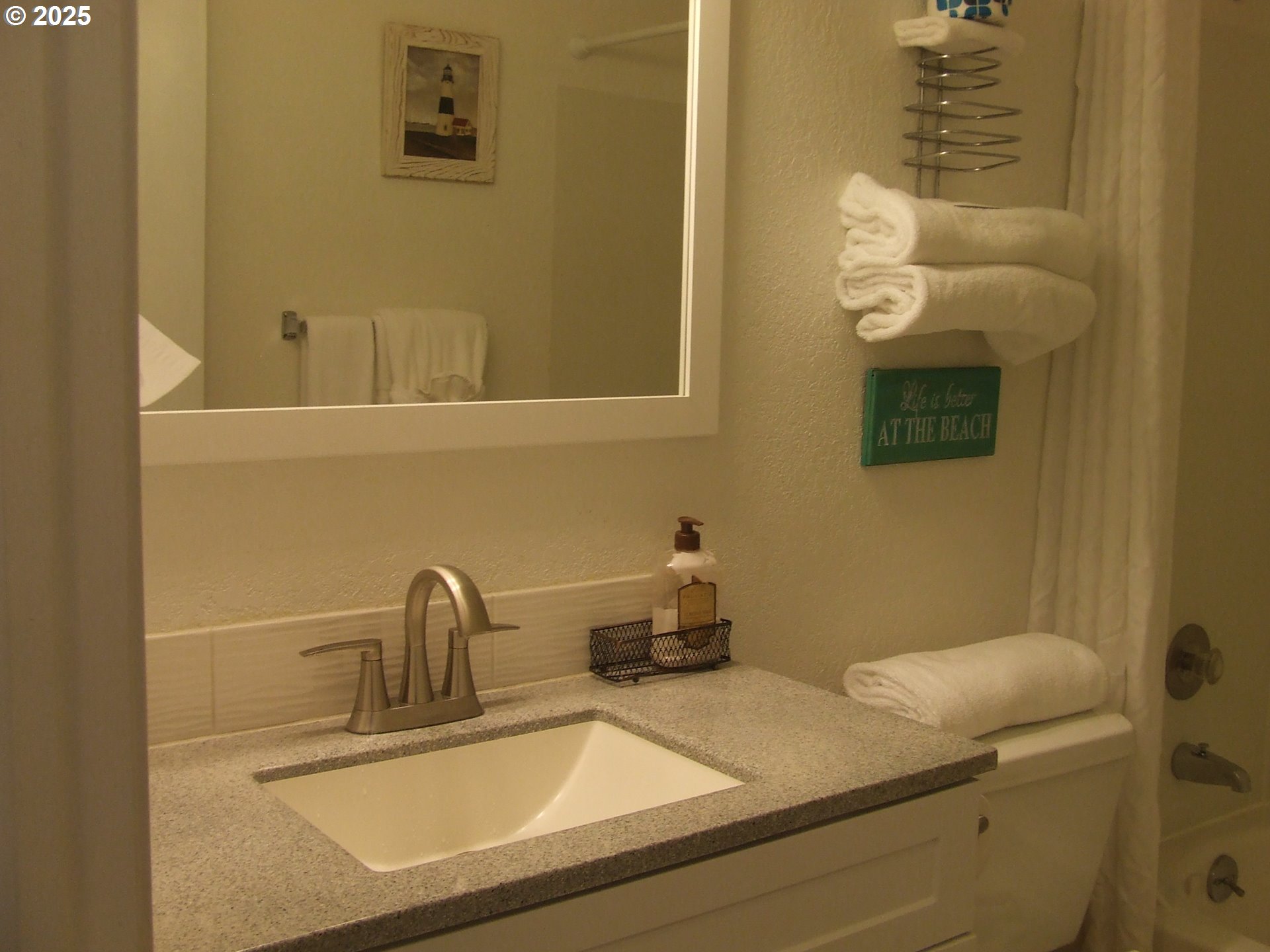 304 Northwest 14th Street Northwest, Unit 207 Raymond, WA 98577 - Photo 22 of 39