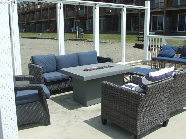 $50,000 | 304 Northwest 14th Street Northwest, Unit 207, Raymond, WA 98577