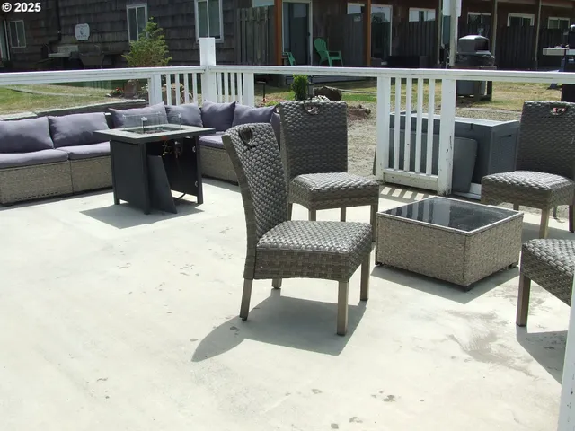 $50,000 | 304 Northwest 14th Street Northwest, Unit 207, Raymond, WA 98577