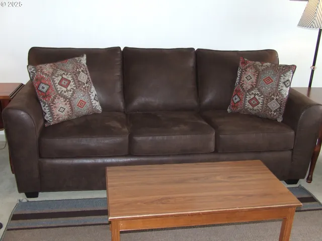 $50,000 | 304 Northwest 14th Street Northwest, Unit 207, Raymond, WA 98577