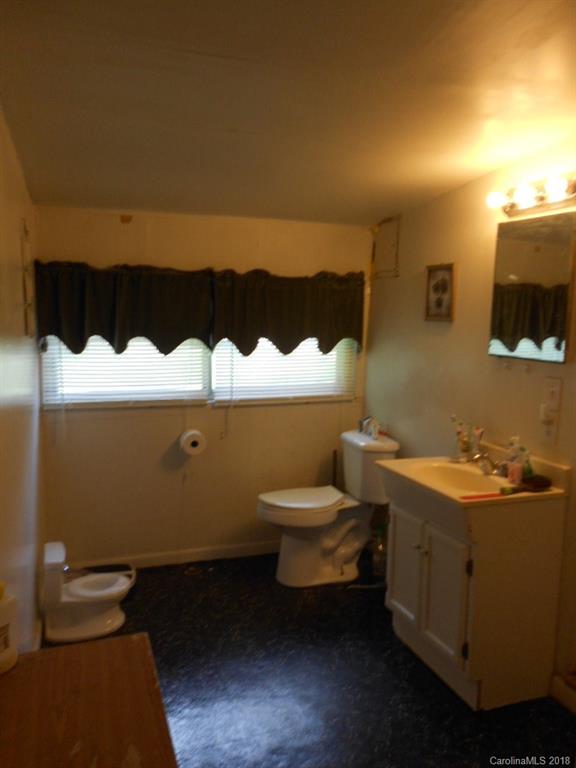 1217 Village Road, Unit 1 Lincolnton, NC 28092 - Photo 13 of 31 Gallery Image 13