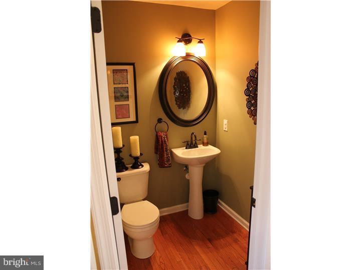 184 Duck Farm Road Oxford, PA 19363 - Photo 7 of 18 Bathroom