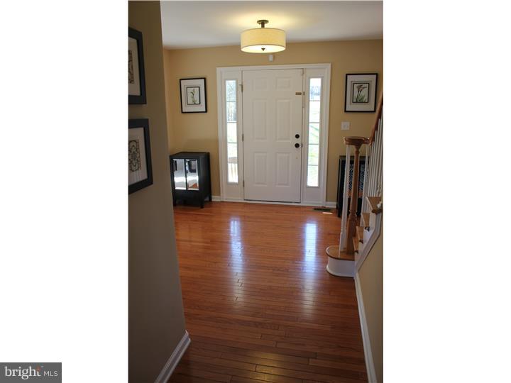 184 Duck Farm Road Oxford, PA 19363 - Photo 8 of 18 Foyer