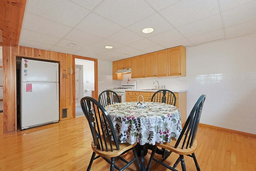 19 Bellflower Road Billerica, MA 01821 - Photo 37 of 42 Gallery Image 37
