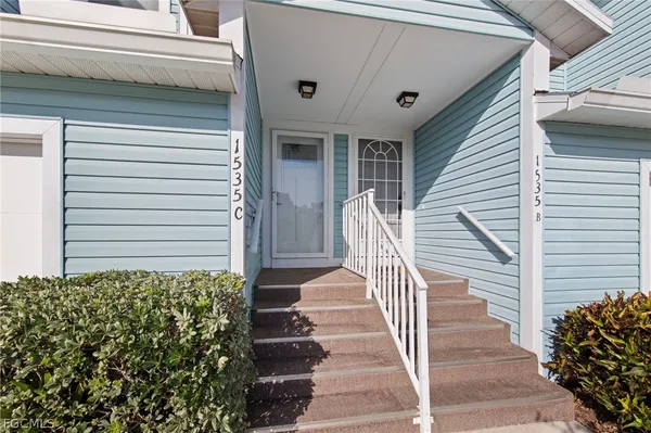 $2,150 | 1535 Trafalgar Lane, Unit C, Naples, FL 34116