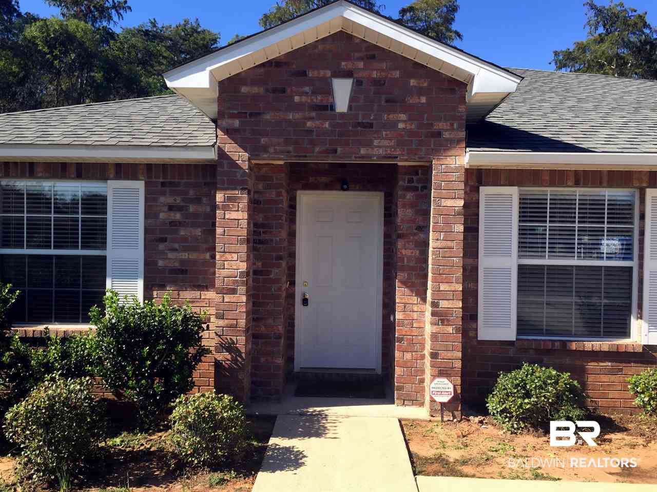 1900 South Bay Street Foley, AL 36535 - Photo 7 of 40 enrtyway