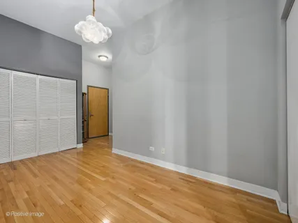 $3,300 | 1 South Leavitt Street, Unit 407, Chicago, IL 60612