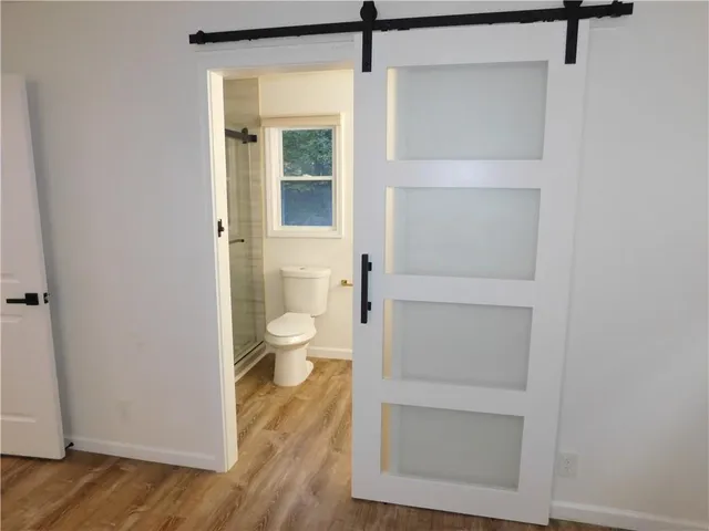 a bathroom with a toilet
