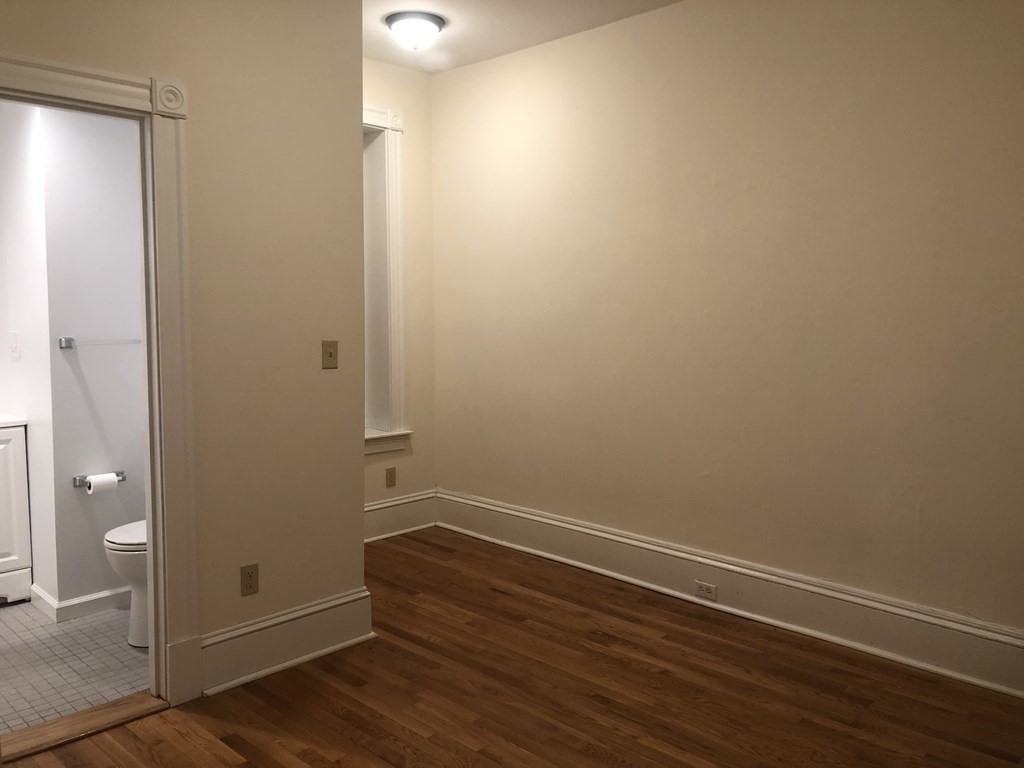 1469 Beacon Street, Unit 9 Brookline, MA 02446 - Photo 11 of 20