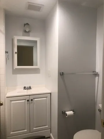 $2,300 | 1469 Beacon Street, Unit 9, Brookline, MA 02446