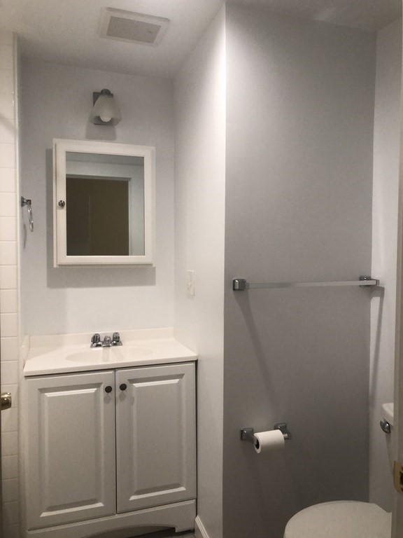 1469 Beacon Street, Unit 9 Brookline, MA 02446 - Photo 20 of 20