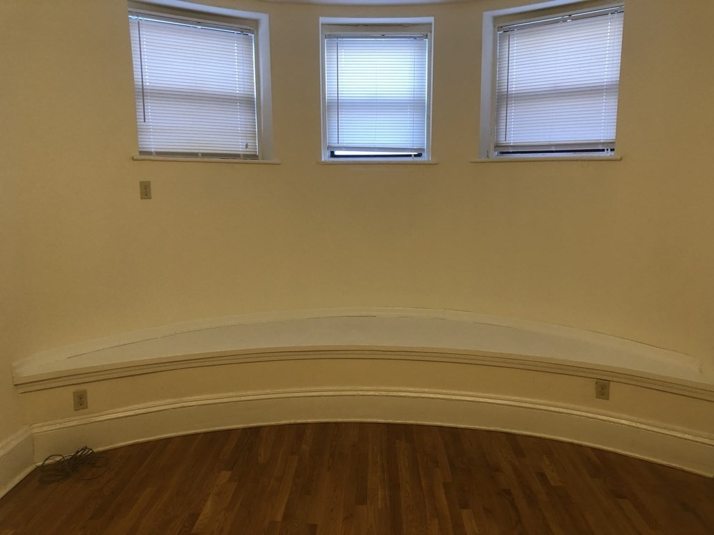 1469 Beacon Street, Unit 9 Brookline, MA 02446 - Photo 2 of 20