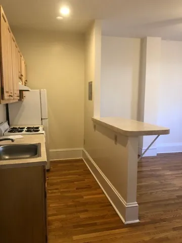 $2,300 | 1469 Beacon Street, Unit 9, Brookline, MA 02446
