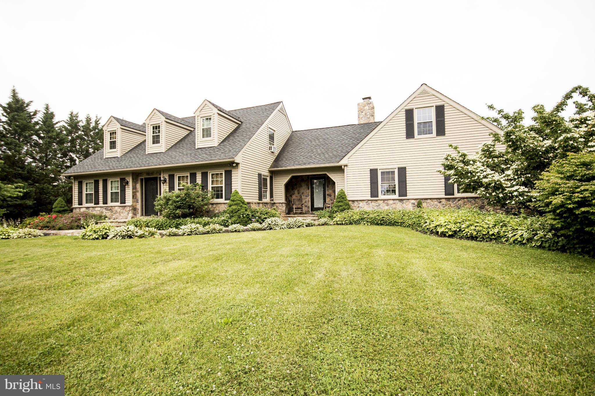 2420 Mt Ventus Road, Unit 1 Manchester, MD 21102 - Photo 2 of 30 Front Side Porch w/Entrance to Family Rm