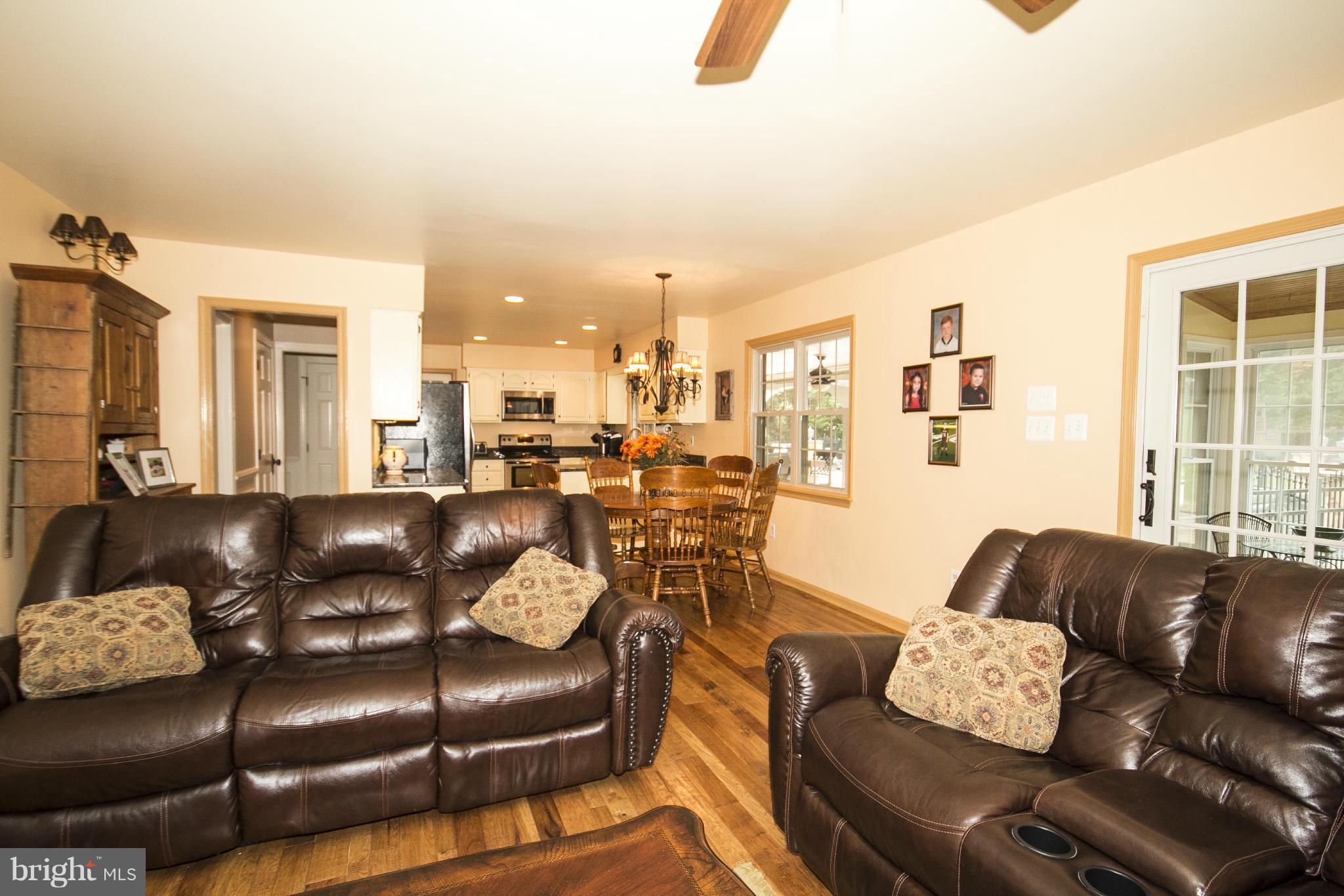 2420 Mt Ventus Road, Unit 1 Manchester, MD 21102 - Photo 11 of 30 Great Space off of Kitchen to relax