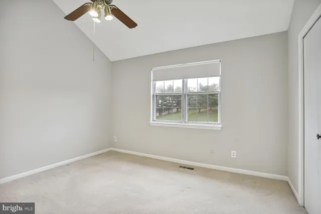 $2,700 | 1603 South Barton Street, Arlington, VA 22204