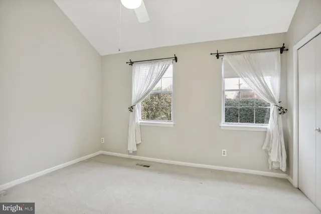 $2,700 | 1603 South Barton Street, Arlington, VA 22204