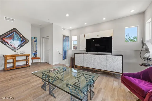 $890,000 | 4174 Salisto Street, Las Vegas, NV 89135