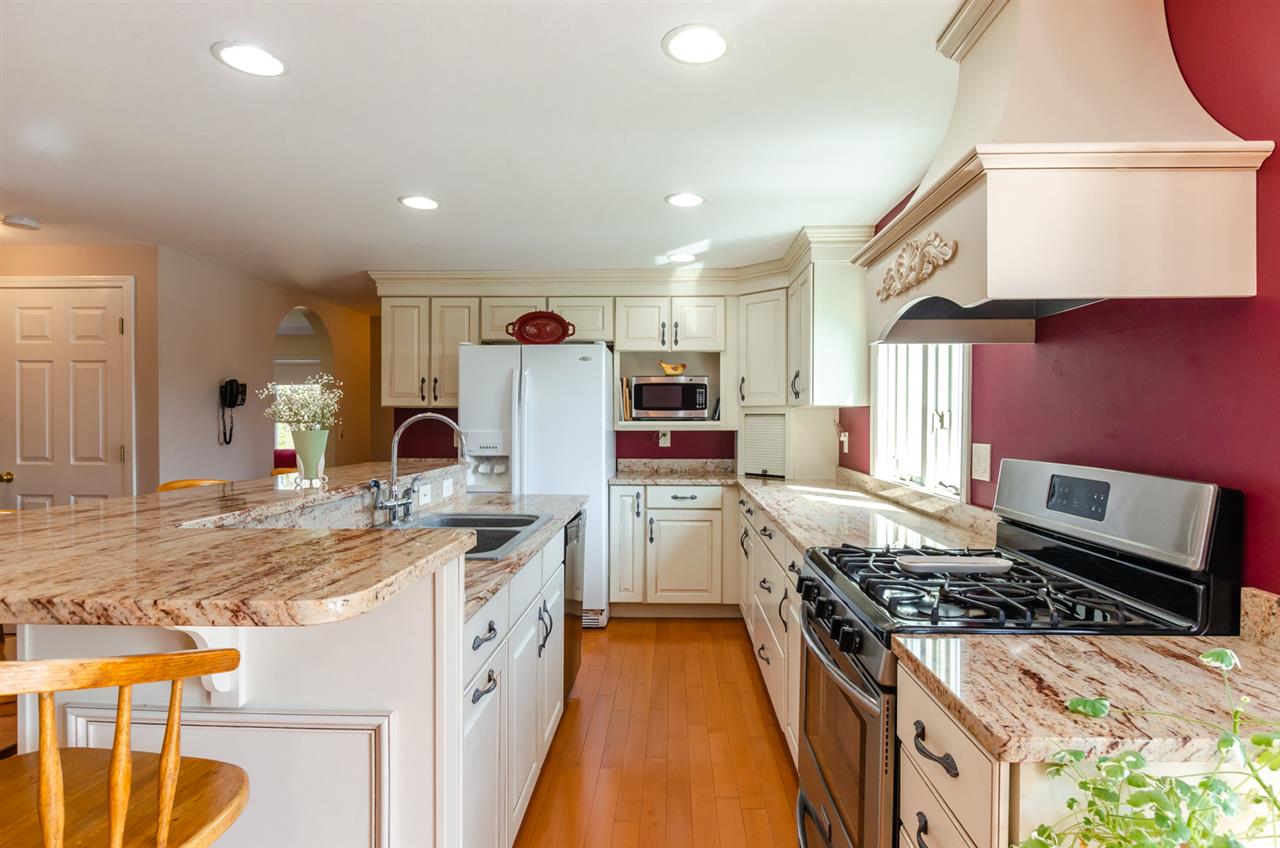 346 Federal Hill Road Milford, NH 03055 - Photo 13 of 38