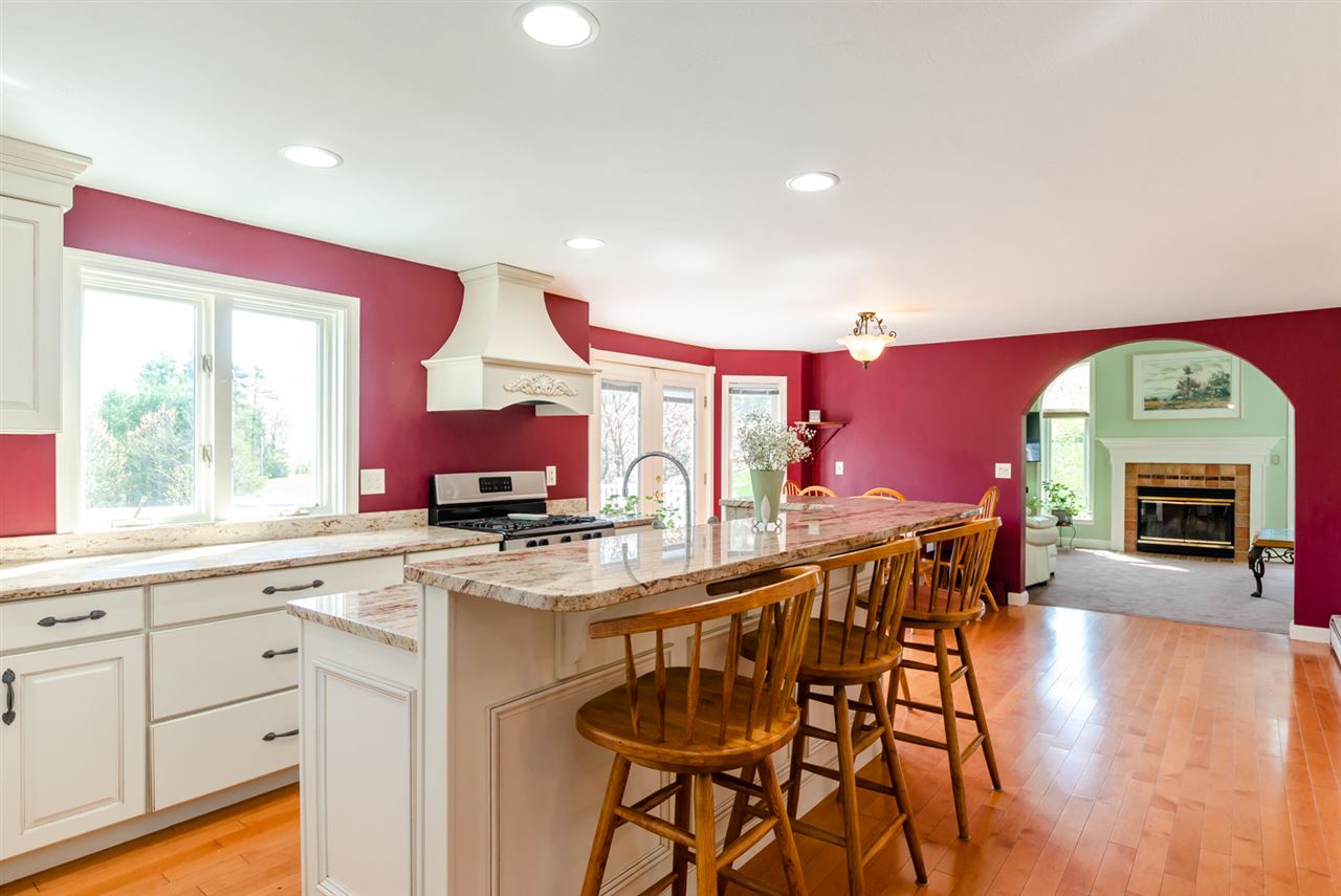 346 Federal Hill Road Milford, NH 03055 - Photo 15 of 38