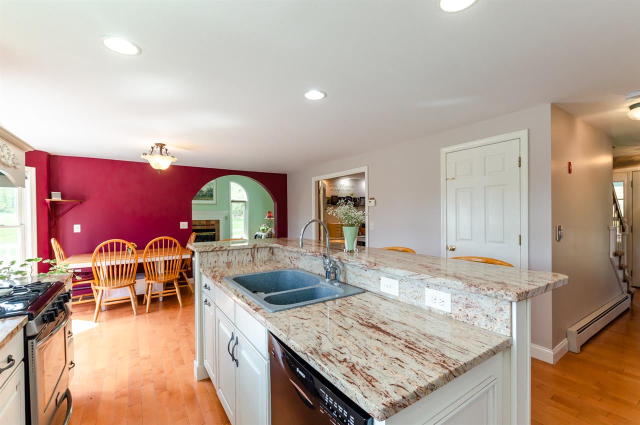 346 Federal Hill Road Milford, NH 03055 - Photo 16 of 38
