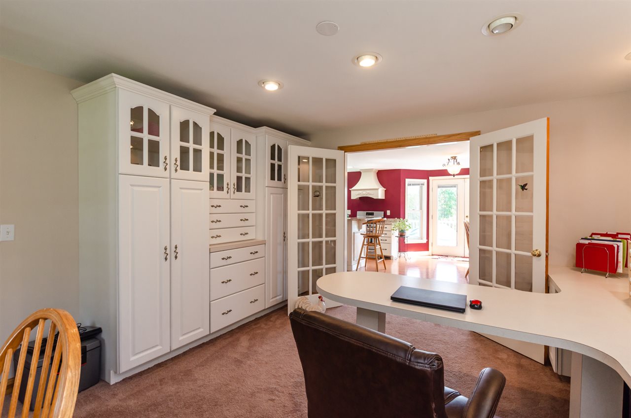 346 Federal Hill Road Milford, NH 03055 - Photo 21 of 38