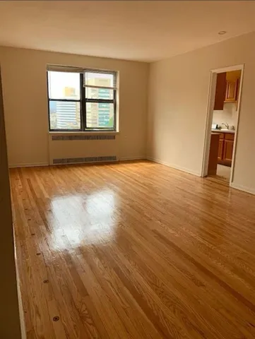$2,100 | 98-76 Queens Boulevard, Unit 6L | Rego Park
