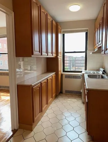 $2,100 | 98-76 Queens Boulevard, Unit 6L | Rego Park