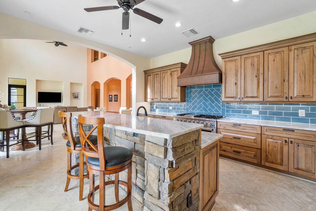 1101 Singer Drive Riviera Beach, FL 33404 - Photo 11 of 39 Kitchen