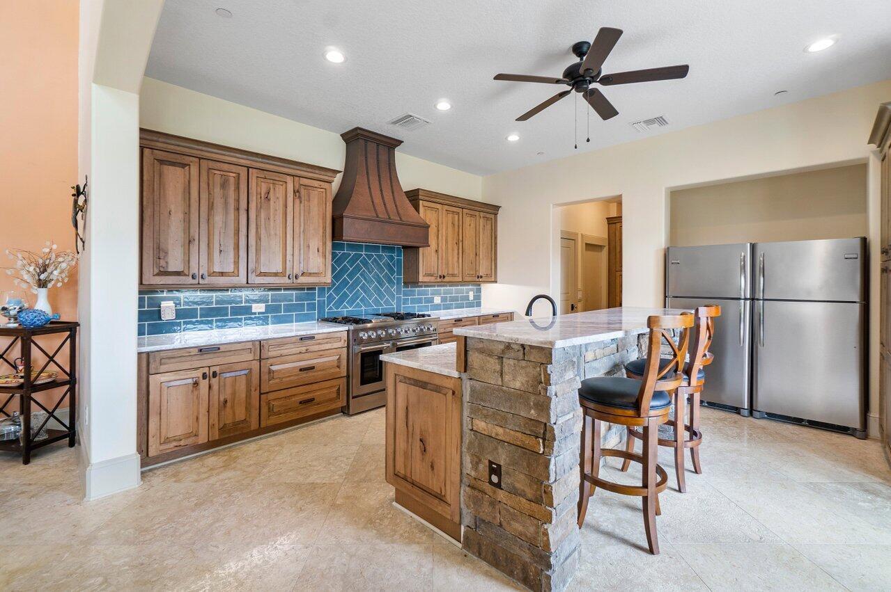 1101 Singer Drive Riviera Beach, FL 33404 - Photo 12 of 39 Kitchen