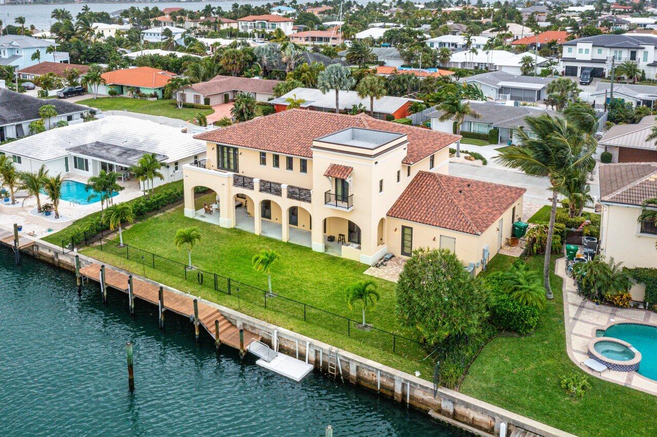 1101 Singer Drive Riviera Beach, FL 33404 - Photo 7 of 39 100' Water frontage