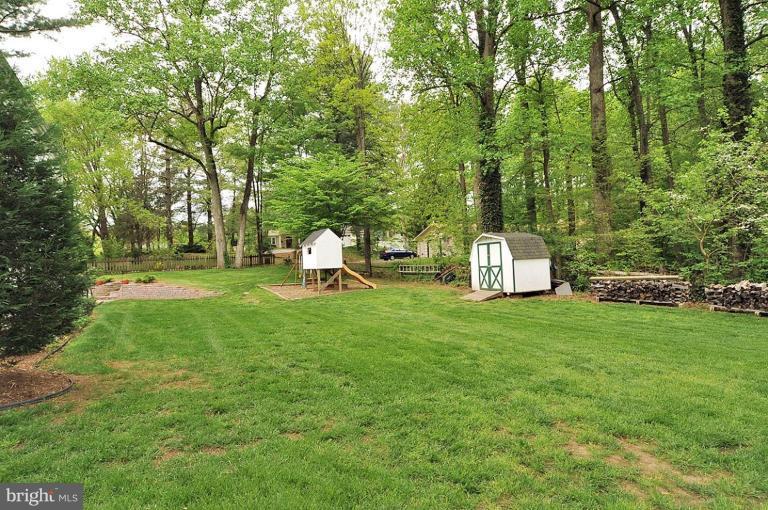 1727 Stratton Road Crofton, MD 21114 - Photo 15 of 18 Back yard
