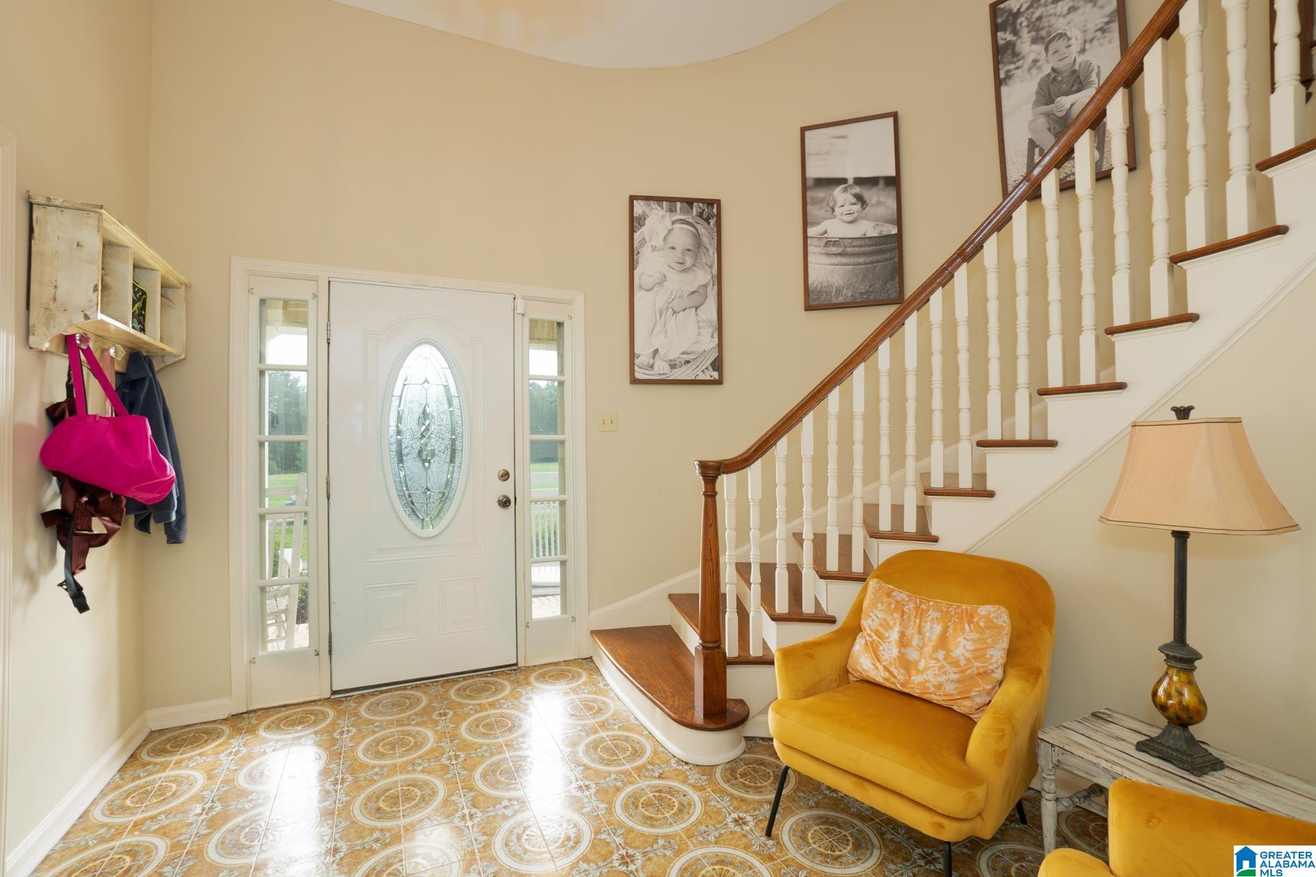 555 Ponderosa Road Hayden, AL 35079 - Photo 5 of 60