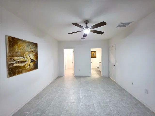 $2,050 | 7980 East 98th Avenue, Vero Beach, FL 32967