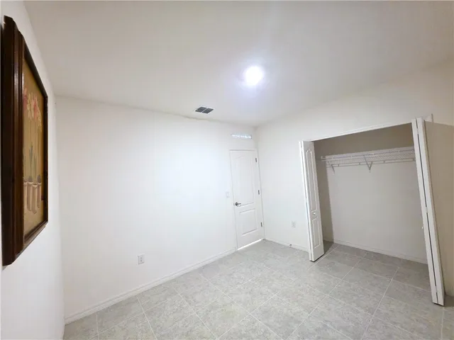 $2,050 | 7980 East 98th Avenue, Vero Beach, FL 32967