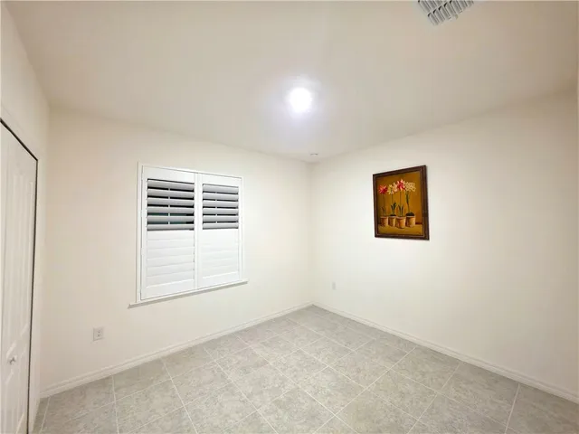 $2,050 | 7980 East 98th Avenue, Vero Beach, FL 32967