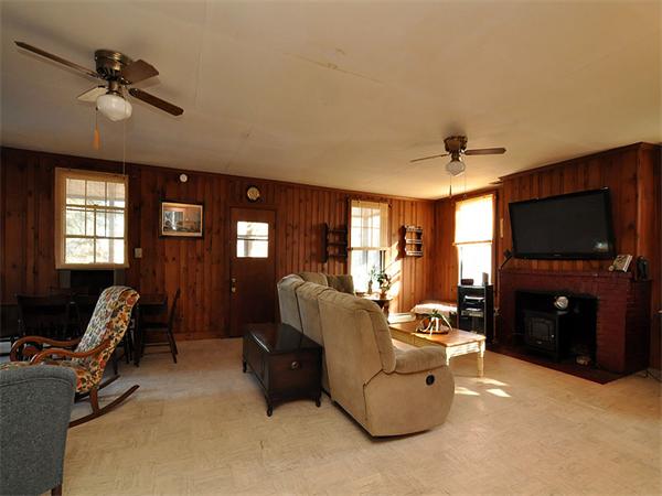 15 Elginwood Road Peabody, MA 01960 - Photo 11 of 27 Gallery Image 11