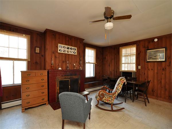 15 Elginwood Road Peabody, MA 01960 - Photo 12 of 27 Gallery Image 12