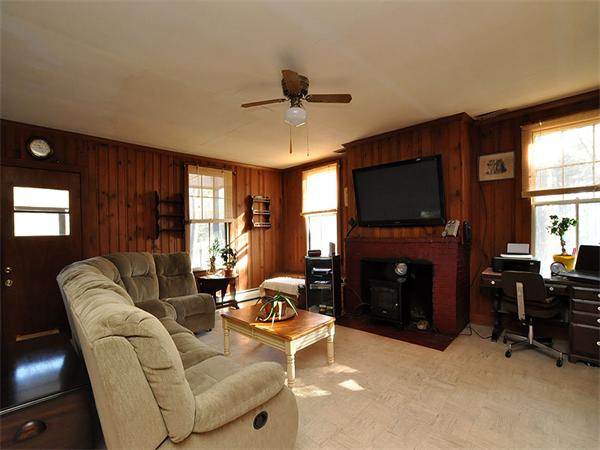 15 Elginwood Road Peabody, MA 01960 - Photo 13 of 27 Gallery Image 13