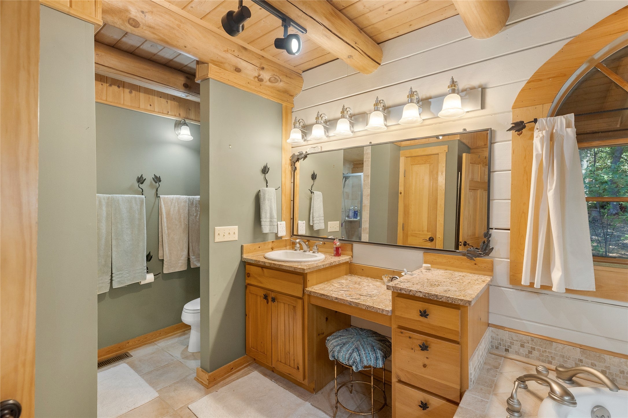 92 Rocky Ridge Road Sapphire, NC 28774 - Photo 59 of 98 Gallery Image 59