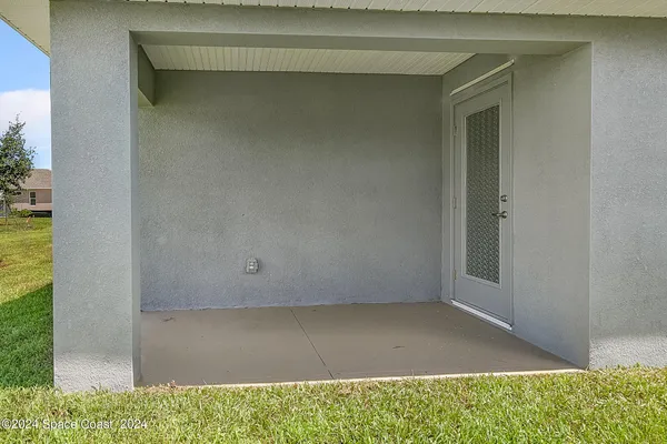 $2,200 | 1063 Grantham Lane, Palm Bay, FL 32909